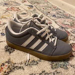 NWOT ADIDAS NIZZA LOW SNEAKERS
